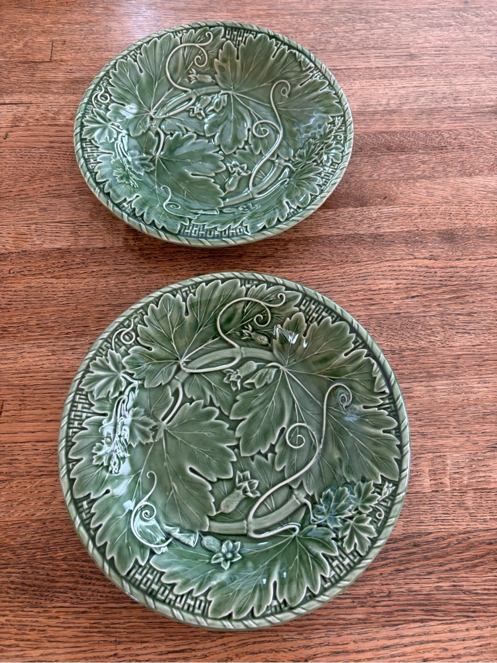 Vintage Bardello Pinheiro Grape Leaf Salad Plates Set of 2 Diameter 8”